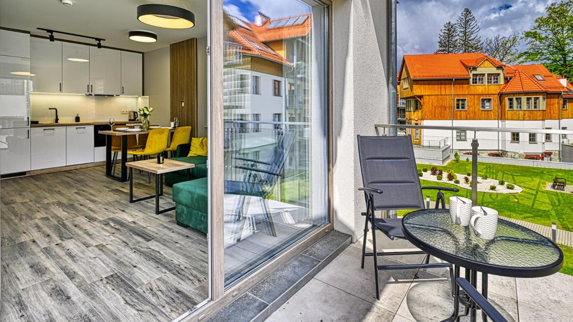 Apartamenty Z Basenem I Saunami Stone Hill Resort Vip Centrum By Royal Aparts Szklarska Poreba Exterior photo